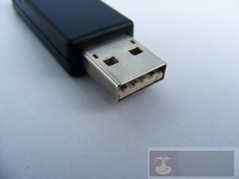 看看是否有人用 USB 偷插你的电脑